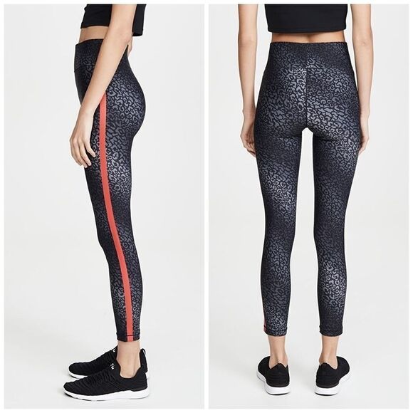 All Access Audio Leggings Snow Leopard Multi - Picture 2 of 8